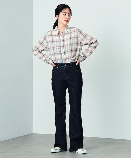 EDWIN（エドウィン）の「EDWIN LADIES インターナショナルベーシック ブーツカットデニムパンツ（デニムパンツ・レディース・インディゴブルー/ダークインディゴブルー/ライトインディゴブルー・29/30/31/34/28/32/33）」の20枚目の写真