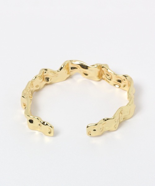 FOREVER 21（フォーエバー トゥエンティーワン）の「メタルバングル2（バングル/リストバンド・レディース・ゴールド/シルバー・FREE）」の3枚目の写真