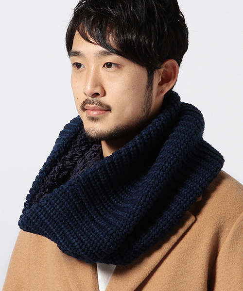 BEAMS（ビームス）の「BEAMS / リブ×マシュマロ リバーシブル スヌード（ストール/ショール・メンズ・ブラック/ネイビー・ONE SIZE）」の4枚目の写真