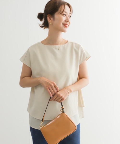 URBAN RESEARCH DOORS（アーバンリサーチドアーズ）の「『UR TECH Smart Linen Touch』レイヤードフレンチブラウス（シャツ/ブラウス・レディース・ベージュ系その他/ネイビー・MEDIUM）」の17枚目の写真