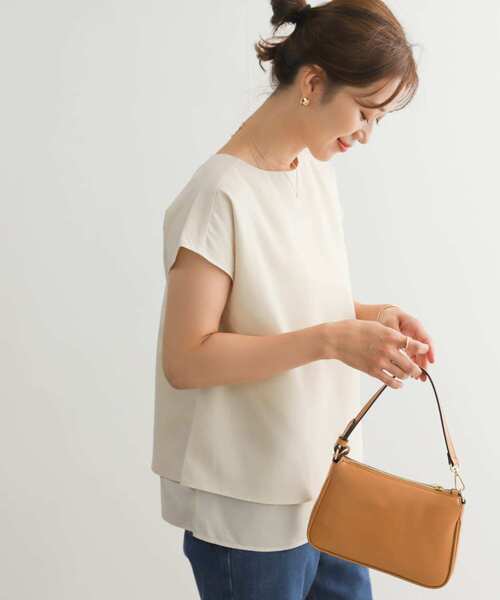 URBAN RESEARCH DOORS（アーバンリサーチドアーズ）の「『UR TECH Smart Linen Touch』レイヤードフレンチブラウス（シャツ/ブラウス・レディース・ベージュ系その他/ネイビー・MEDIUM）」の22枚目の写真