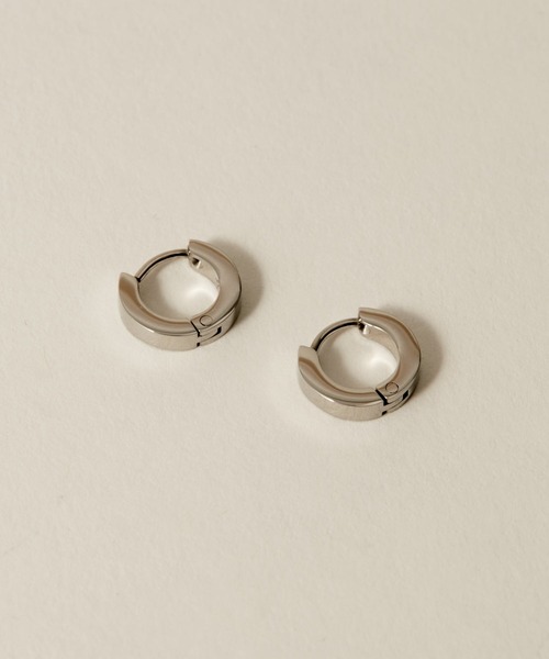 novice（ノーヴィス）の「【novice】Hinged Mini Hoop Pierce［Stainless］（ピアス（両耳用）・レディース・シルバー/ゴールド・FREE）」の13枚目の写真