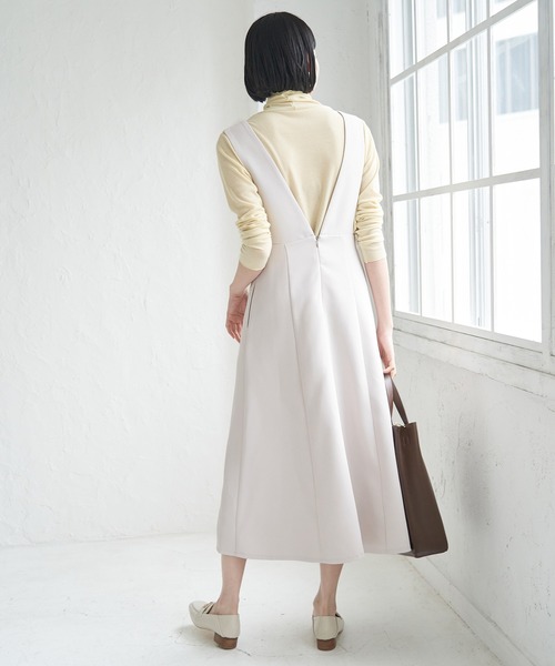 ROPE' PICNIC（ロペピクニック）の「深めVネックジャンパースカート（ジャンパースカート・レディース・ブラック/ライトグレー・36/38）」の10枚目の写真