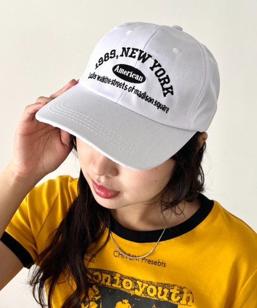 wears(ウェアーズ)の「NEWYORKフロント刺繍ロゴキャップ(キャップ・レディース・ブラック/ホワイト/ネイビー/ブラウン/ダークグリーン/ベージュ/ブルー/オフホワイト・FREE)」の2枚目の写真