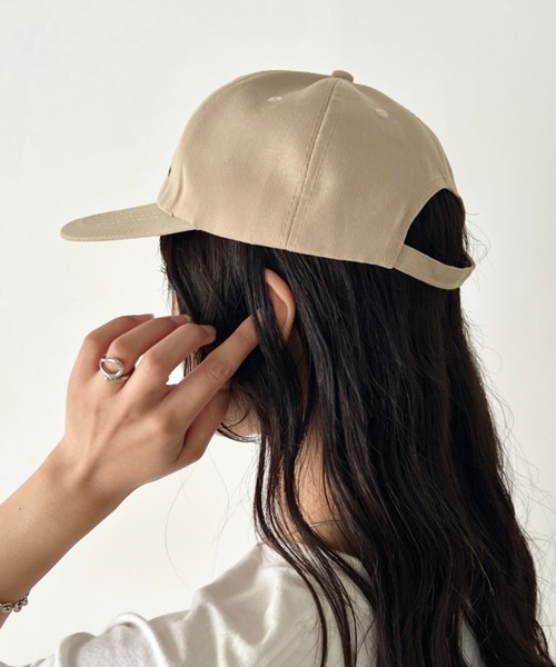 wears(ウェアーズ)の「NEWYORKフロント刺繍ロゴキャップ(キャップ・レディース・ブラック/ホワイト/ネイビー/ブラウン/ダークグリーン/ベージュ/ブルー/オフホワイト・FREE)」の16枚目の写真