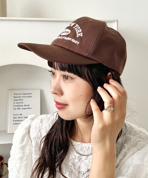 wears(ウェアーズ)の「NEWYORKフロント刺繍ロゴキャップ(キャップ・レディース・ブラック/ホワイト/ネイビー/ブラウン/ダークグリーン/ベージュ/ブルー/オフホワイト・FREE)」の14枚目の写真