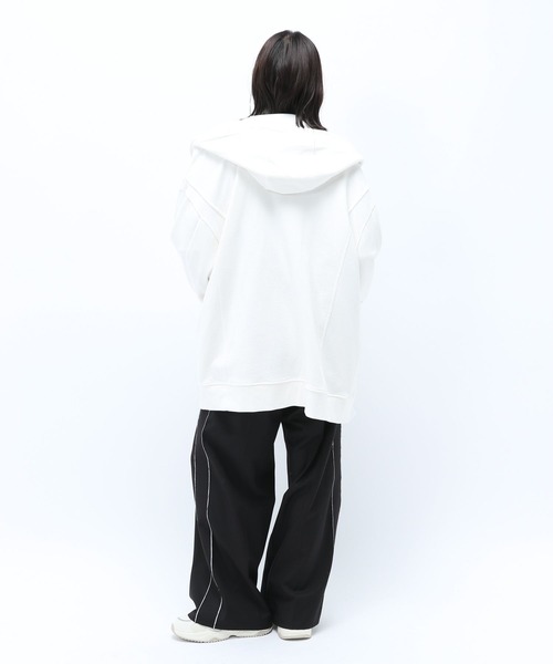 Anui（アニュイ）の「【UNISEX】BIGフードトグルカーディガン（カーディガン/ボレロ・レディース・ブラック/オフホワイト・M/L）」の9枚目の写真