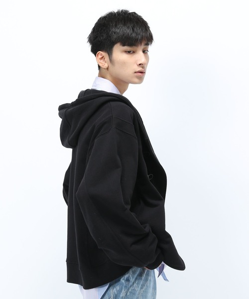 Anui（アニュイ）の「【UNISEX】BIGフードトグルカーディガン（カーディガン/ボレロ・レディース・ブラック/オフホワイト・M/L）」の12枚目の写真
