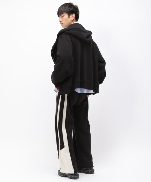 Anui（アニュイ）の「【UNISEX】BIGフードトグルカーディガン（カーディガン/ボレロ・レディース・ブラック/オフホワイト・M/L）」の17枚目の写真