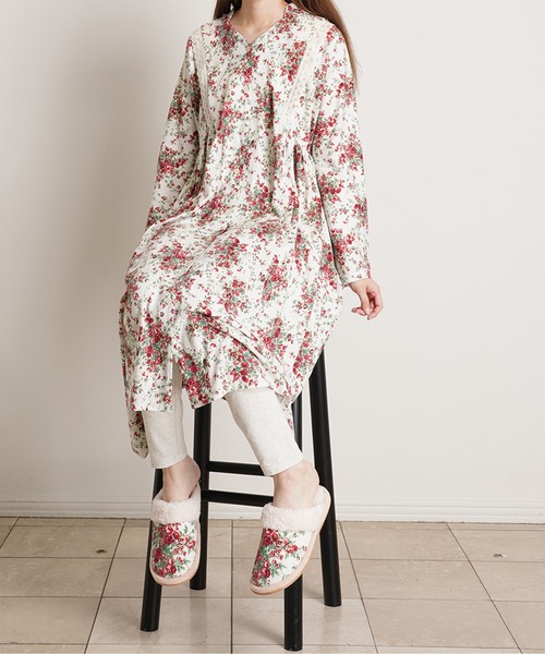 KID BLUE(キッドブルー)の「キッドブルー -裏シャギーローズパティオ -スリッパ -KGVW129 -kidblue(ルームシューズ/スリッパ・レディース・レッド/ブルー・-)」の5枚目の写真