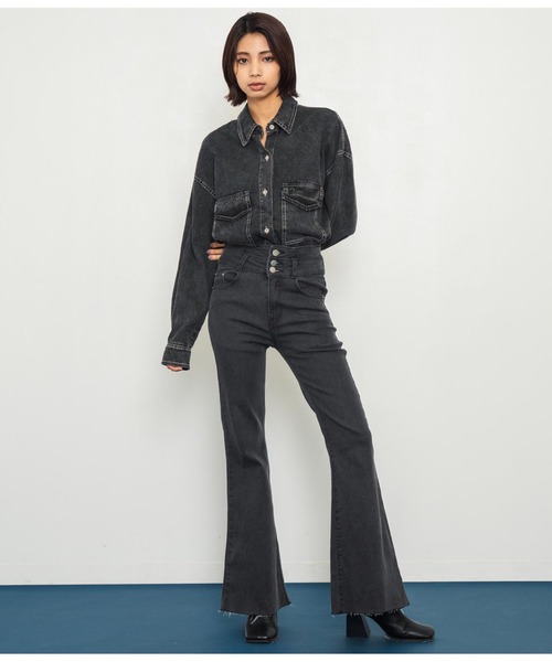 ANAP(アナップ)の「デニムオーバーサイズシャツ(シャツ/ブラウス・レディース・スミクロ/ブルー・FREE)」の12枚目の写真