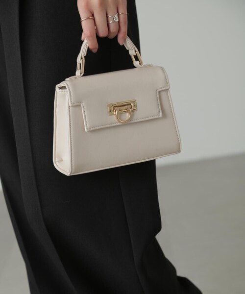 FREE'S MART（フリーズマート）の「クリップフラップバッグ（ショルダーバッグ・レディース・ブラック/ホワイト/ブルー系その他・ﾌﾘ-）」の7枚目の写真