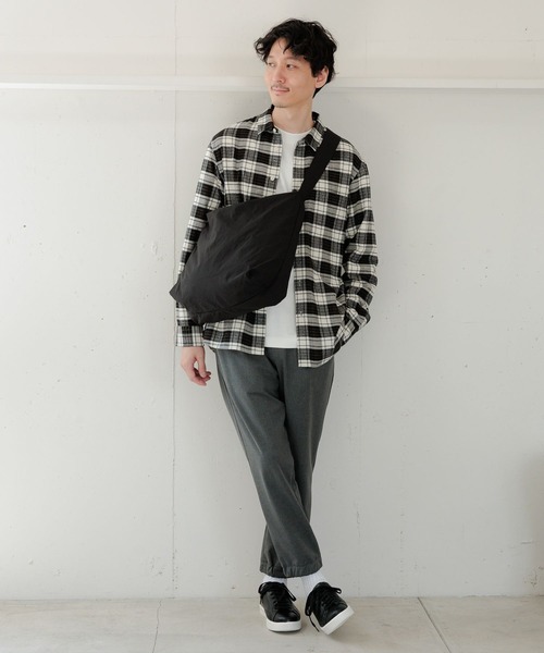 GLOBAL WORK（グローバルワーク）の「やわらかリッチネル/レギュラーシャツ/704868（シャツ/ブラウス・メンズ・ライトブルー/その他/ホワイト系その他2/グレー/グレー系その他/オフホワイト/ネイビー/ダークグレー/ライトグレー/ダークブルー・X-LARGE/LARGE/MEDIUM/SMALL）」の11枚目の写真