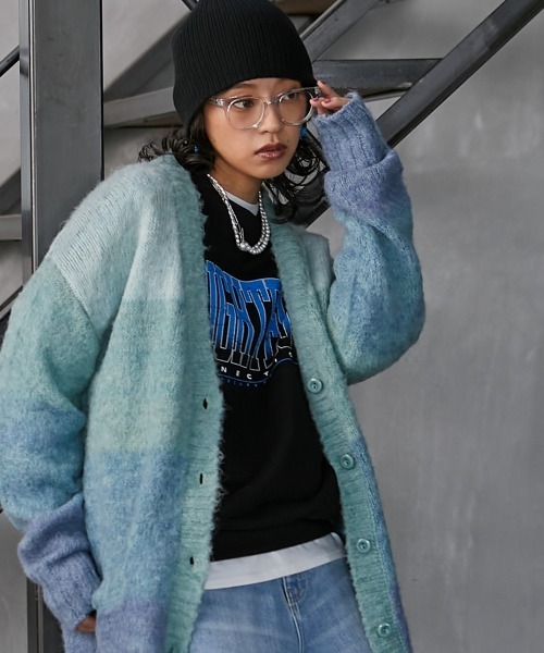 GEVS.（ジェイヴィス）の「＜大きいサイズ＞ ロゴプリント裏起毛プルオーバー GEVS.（スウェット・レディース・オートミール/ブラック・4L/LL/5L/L/3L）」の9枚目の写真