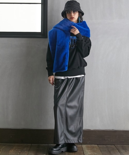 GEVS.（ジェイヴィス）の「＜大きいサイズ＞ ロゴプリント裏起毛プルオーバー GEVS.（スウェット・レディース・オートミール/ブラック・4L/LL/5L/L/3L）」の17枚目の写真