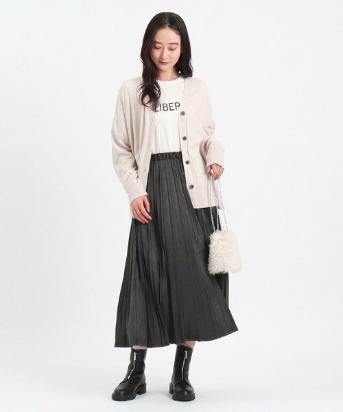 OPAQUE.CLIP（オペークドットクリップ）の「◆Vネックワイドニットカーディガン【洗濯機洗い可】（カーディガン/ボレロ・レディース・ブラック/ピンク系/ナチュラル/ブルー・42/36/40/38）」の10枚目の写真