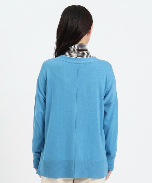 OPAQUE.CLIP（オペークドットクリップ）の「◆Vネックワイドニットカーディガン【洗濯機洗い可】（カーディガン/ボレロ・レディース・ブラック/ピンク系/ナチュラル/ブルー・42/36/40/38）」の5枚目の写真