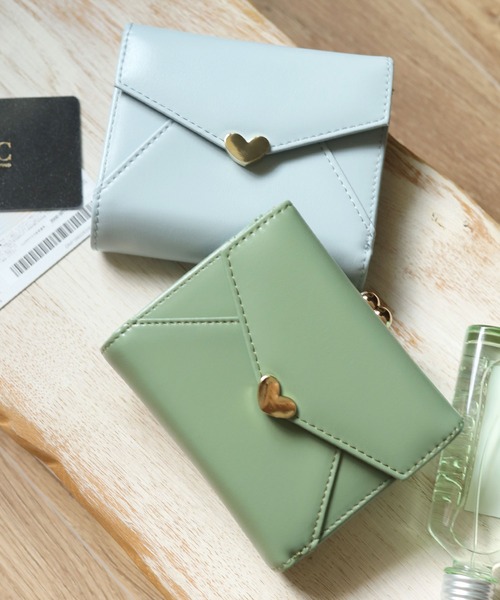 florist（フローリスト）の「シンプルハートチャームレターウォレット（財布・レディース・ブラック/スカイブルー/セージグリーン/グレイッシュベージュ/アッシュブラウン/オレンジ/グリーン/ピンク・FREE）」の9枚目の写真