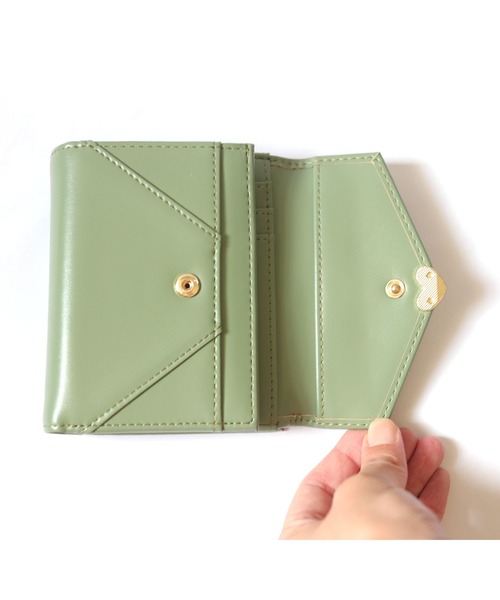 florist（フローリスト）の「シンプルハートチャームレターウォレット（財布・レディース・ブラック/スカイブルー/セージグリーン/グレイッシュベージュ/アッシュブラウン/オレンジ/グリーン/ピンク・FREE）」の18枚目の写真