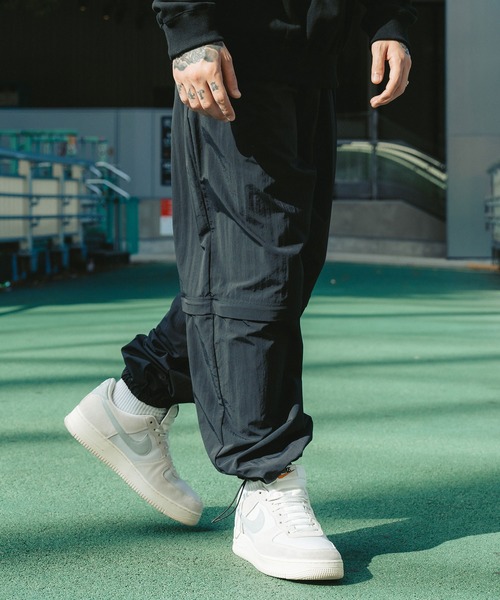 Subciety（サブサエティ）の「CONVERTIBLE NYLON PANTS（その他パンツ・メンズ・ブラック・LARGE/MEDIUM/X-LARGE/SMALL）」の5枚目の写真