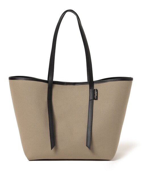 VIOLAd'ORO（ヴィオラドーロ）の「VIOLAd’ORO × Demi-Luxe BEAMS / 別注 コットンキャンバス ショルダ―バッグ（トートバッグ・レディース・ブラック系その他3・ONE SIZE）」の6枚目の写真