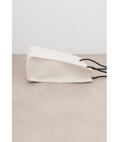 AZUL by moussy（アズールバイマウジー）の「ナローハンドルショッパーバッグ（ショルダーバッグ・レディース・アイボリー/ブラック/ブルー/シルバー・FREE）」の9枚目の写真