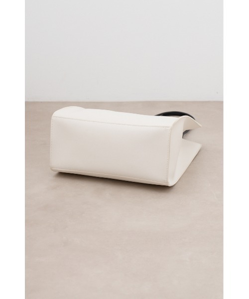 AZUL by moussy（アズールバイマウジー）の「ナローハンドルショッパーバッグ（ショルダーバッグ・レディース・アイボリー/ブラック/ブルー/シルバー・FREE）」の10枚目の写真