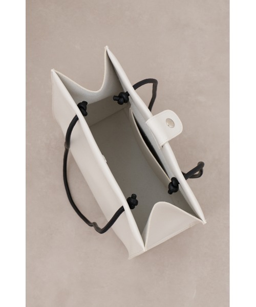 AZUL by moussy（アズールバイマウジー）の「ナローハンドルショッパーバッグ（ショルダーバッグ・レディース・アイボリー/ブラック/ブルー/シルバー・FREE）」の12枚目の写真