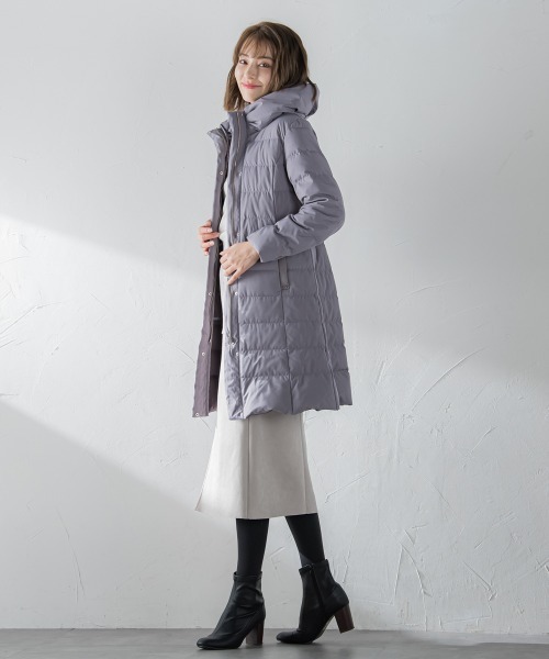 ketty（ケティ）の「撥水ストレッチライトタフタロングダウンコート（ダウンジャケット/コート・レディース・ブラック/パープル/ベージュ・M）」の22枚目の写真