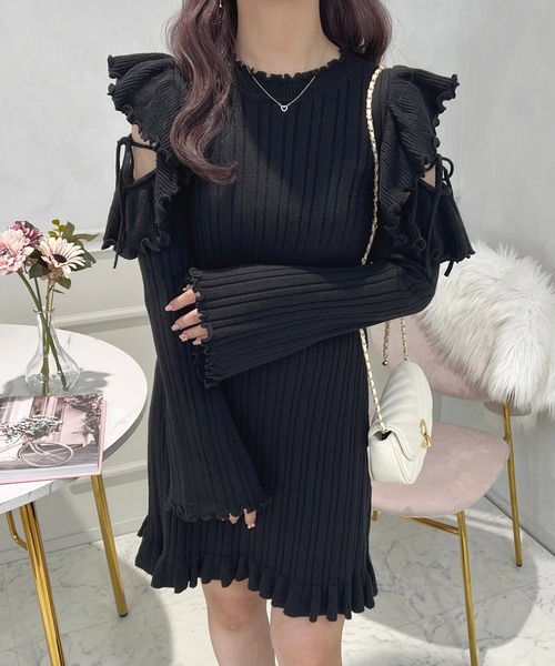 セール】オープンショルダーフレアスリーブミニワンピース【ZOZOTOWN