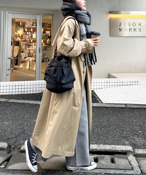 fredy emue（フレディエミュ）の「2ポケ2WAY巾着バッグ（ショルダーバッグ・レディース・オリーブ/ブラック/ベージュ・FREE）」の7枚目の写真