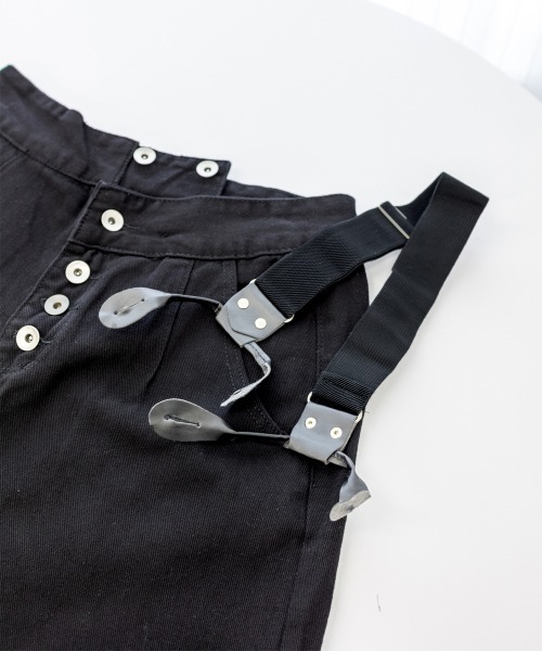 Miniministore(ミニミニストア)の「ワンショルダー サロペットデニムパンツ(サロペット/オーバーオール・レディース・ブラック/ホワイト・M/L/S)」の20枚目の写真