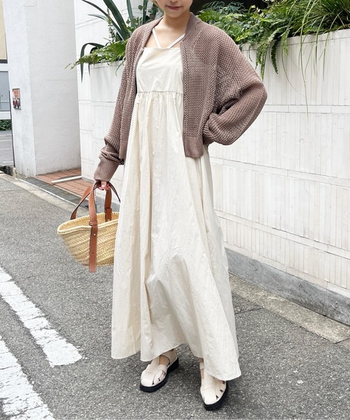 Meli rich（メリーリッチ）の「レースアップナイロンフレアキャミワンピース（ワンピース・レディース・グリーン/アイボリー・MEDIUM）」の4枚目の写真