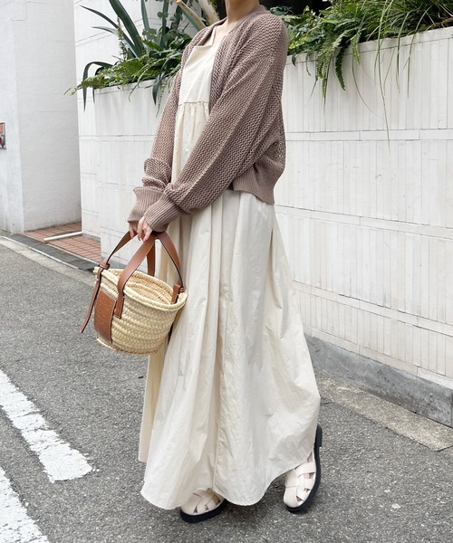 Meli rich（メリーリッチ）の「レースアップナイロンフレアキャミワンピース（ワンピース・レディース・グリーン/アイボリー・MEDIUM）」の8枚目の写真