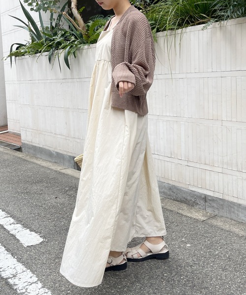 Meli rich（メリーリッチ）の「レースアップナイロンフレアキャミワンピース（ワンピース・レディース・グリーン/アイボリー・MEDIUM）」の10枚目の写真