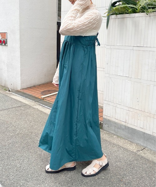 Meli rich（メリーリッチ）の「レースアップナイロンフレアキャミワンピース（ワンピース・レディース・グリーン/アイボリー・MEDIUM）」の21枚目の写真