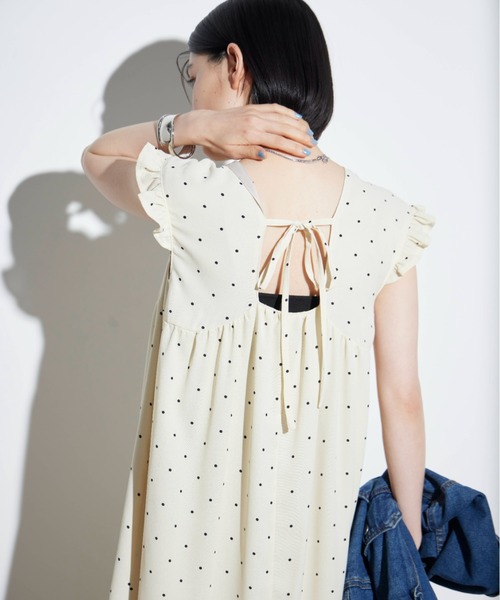 Shelly island(シェリーアイランド)の「バックリボンドットロングワンピース(ワンピース・レディース・ブラック/ホワイト・M)」の1枚目の写真