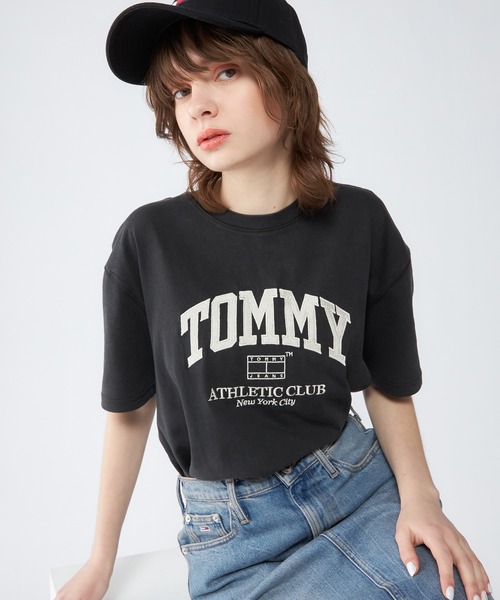 tommy jeans(トミー ジーンズ)の「レギュラーアスレチッククラブTシャツ(Tシャツ/カットソー・メンズ・ブラック/グレー・X-LARGE/LARGE/SMALL/MEDIUM)」の2枚目の写真