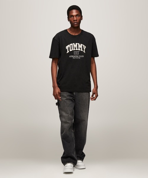 tommy jeans(トミー ジーンズ)の「レギュラーアスレチッククラブTシャツ(Tシャツ/カットソー・メンズ・ブラック/グレー・X-LARGE/LARGE/SMALL/MEDIUM)」の3枚目の写真