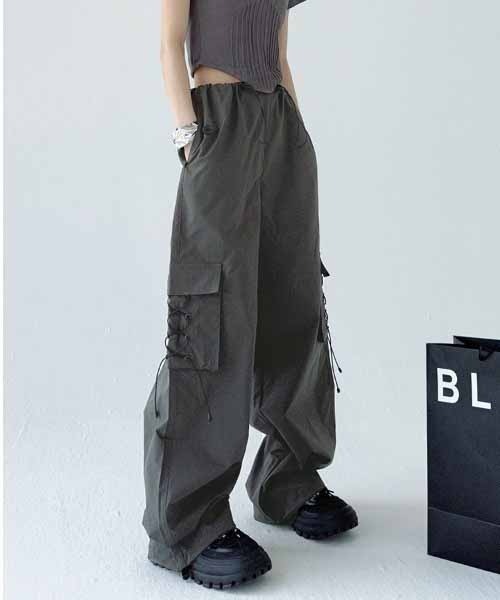 NANEA(ナネア)の「ドローコードワイドカーゴパンツ(カーゴパンツ・レディース・ベージュ/グレー・SMALL/MEDIUM)」の20枚目の写真