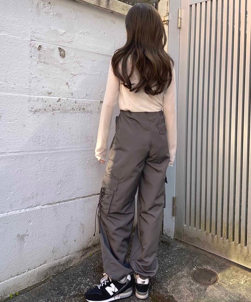 NANEA(ナネア)の「ドローコードワイドカーゴパンツ(カーゴパンツ・レディース・ベージュ/グレー・SMALL/MEDIUM)」の5枚目の写真
