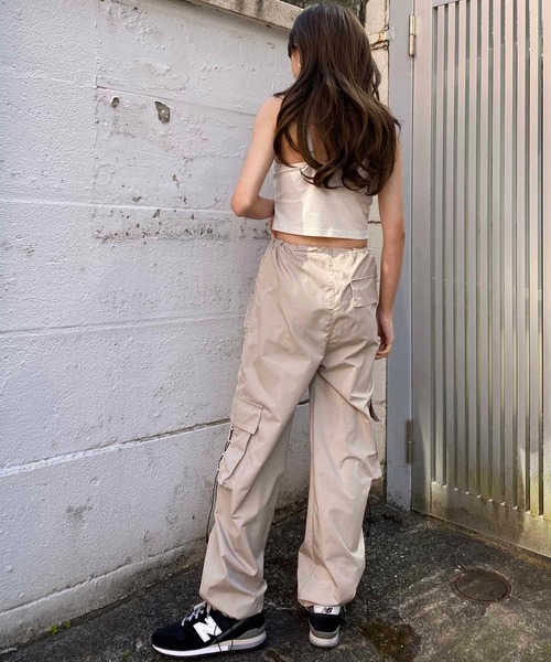 NANEA(ナネア)の「ドローコードワイドカーゴパンツ(カーゴパンツ・レディース・ベージュ/グレー・SMALL/MEDIUM)」の15枚目の写真