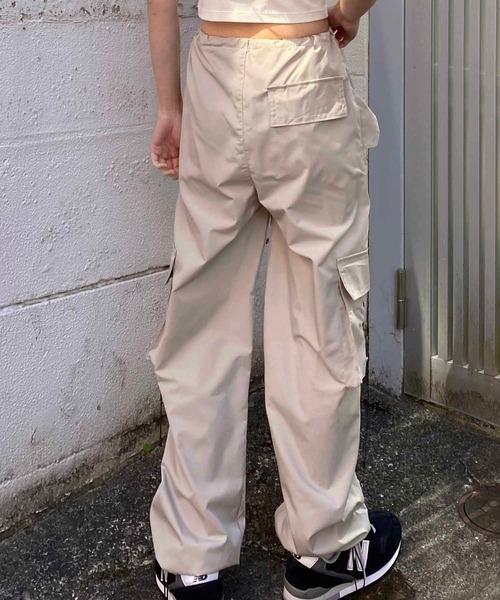 NANEA(ナネア)の「ドローコードワイドカーゴパンツ(カーゴパンツ・レディース・ベージュ/グレー・SMALL/MEDIUM)」の14枚目の写真