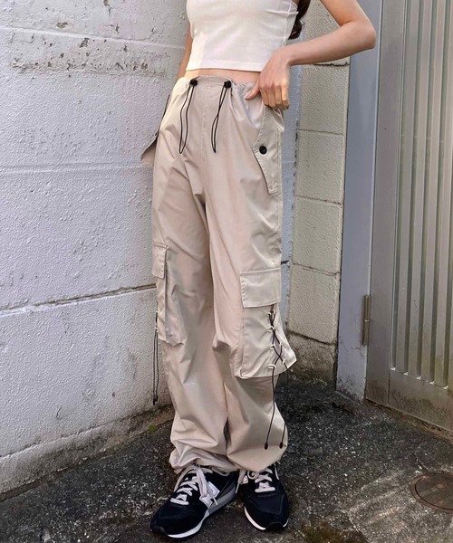 NANEA(ナネア)の「ドローコードワイドカーゴパンツ(カーゴパンツ・レディース・ベージュ/グレー・SMALL/MEDIUM)」の13枚目の写真