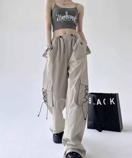 NANEA(ナネア)の「ドローコードワイドカーゴパンツ(カーゴパンツ・レディース・ベージュ/グレー・SMALL/MEDIUM)」の8枚目の写真