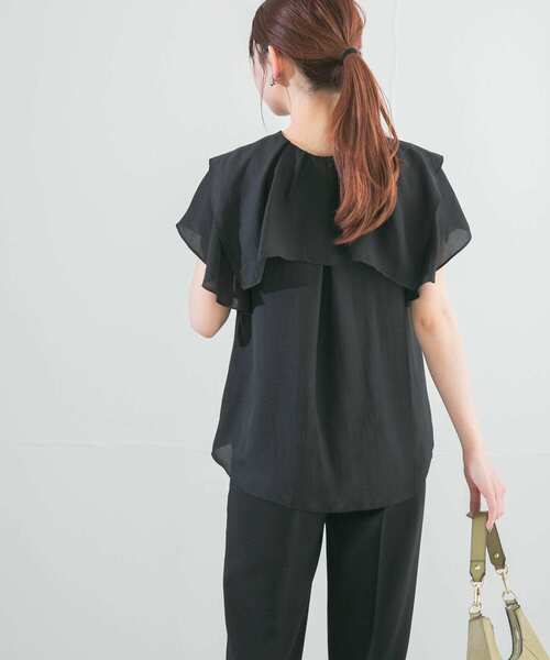 URBAN RESEARCH ROSSO WOMEN（アーバンリサーチ　ロッソ）の「イージーケアフリルブラウス（シャツ/ブラウス・レディース・オフホワイト/ブルー/ブラック/イエロー/ホワイト・FREE）」の15枚目の写真