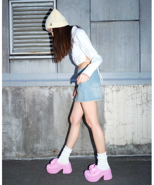 crocs（クロックス）の「crocs Siren Bow Clog / クロックス サイレン ボウ クロッグ（サンダル・レディース・ピンク・25.0cm/24.0cm/23.0cm/22.0cm）」の4枚目の写真