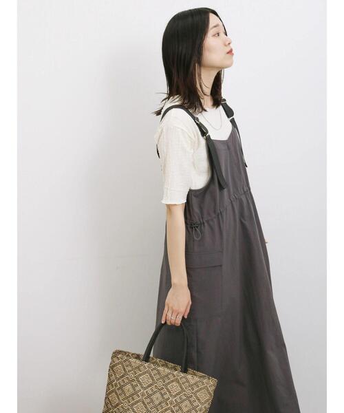 Samansa Mos2 blue（サマンサモスモスブルー）の「ウエストドロストジャンパースカート（ワンピース・レディース・カーキ/チャコールグレー/ブラック・F）」の3枚目の写真