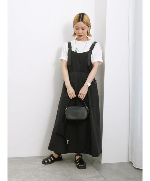 Samansa Mos2 blue（サマンサモスモスブルー）の「ウエストドロストジャンパースカート（ワンピース・レディース・カーキ/チャコールグレー/ブラック・F）」の2枚目の写真