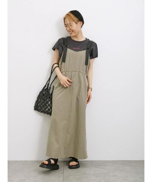 Samansa Mos2 blue（サマンサモスモスブルー）の「ウエストドロストジャンパースカート（ワンピース・レディース・カーキ/チャコールグレー/ブラック・F）」の19枚目の写真